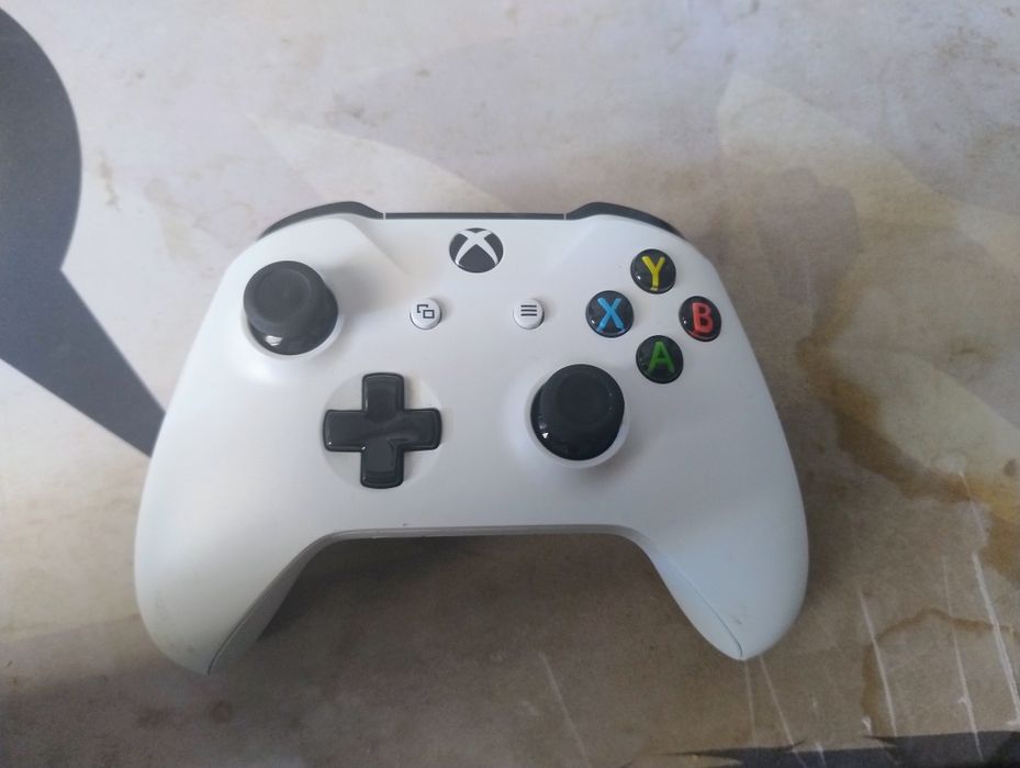 Consola Xbox Series S + 2 controlere