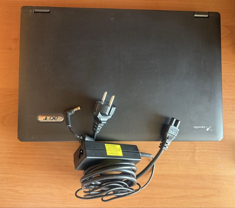 : Ноутбук Acer Extensa 5235 на Windows XP