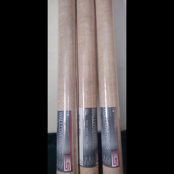 Продам новые обои 3 рулона