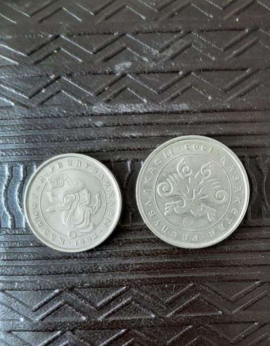 Монеты тенге 1993г