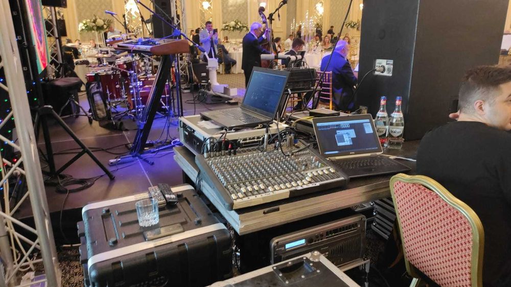 Sonorizare evenimente - Nunta,botez,majorate - Dj + sunet + lumini