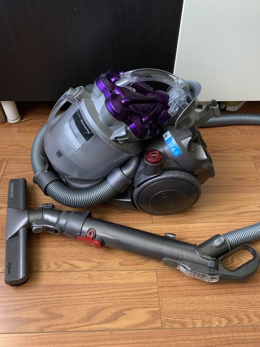 Aspirator Dyson DC 20 Stowaway Allergy parquet