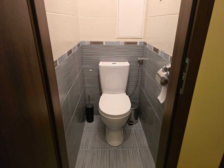 Дава се под наем Тристаен апартамент в София, Изток - 80 кв.м за 867 € - Снимка #11