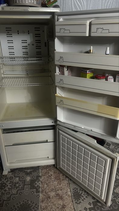 Продам холодильник Бирюса 18С