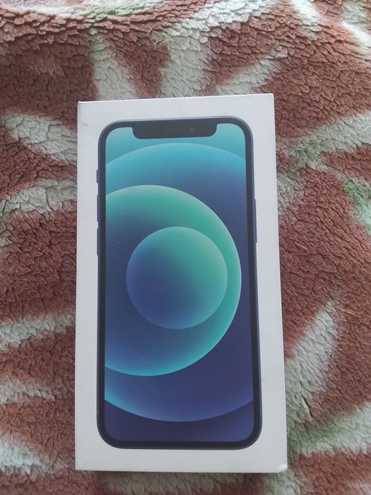 Продам айфон 12 мини