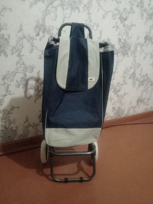 Продаются тележки новые. Стоимость одной тележки  300.000 сум