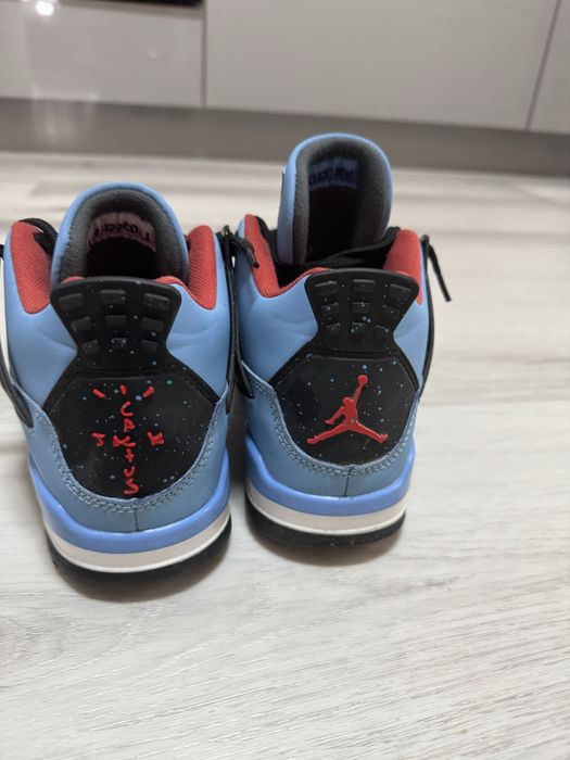 Маратонки Jordan 4 Retro "Travis Scott Cactus Jack"