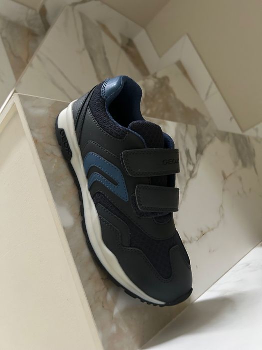 Нови детски обувки GEOX с кутия