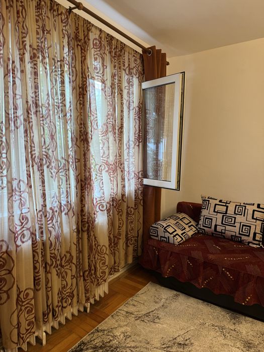 Apartament 3 camere pentru închiriat