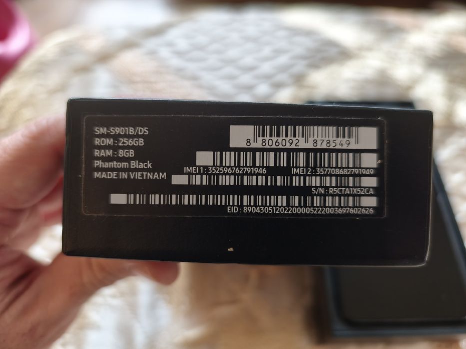 Samsung Galaxy S22 5G Dual SIM, 8GB RAM, 256GB - Phantom Black