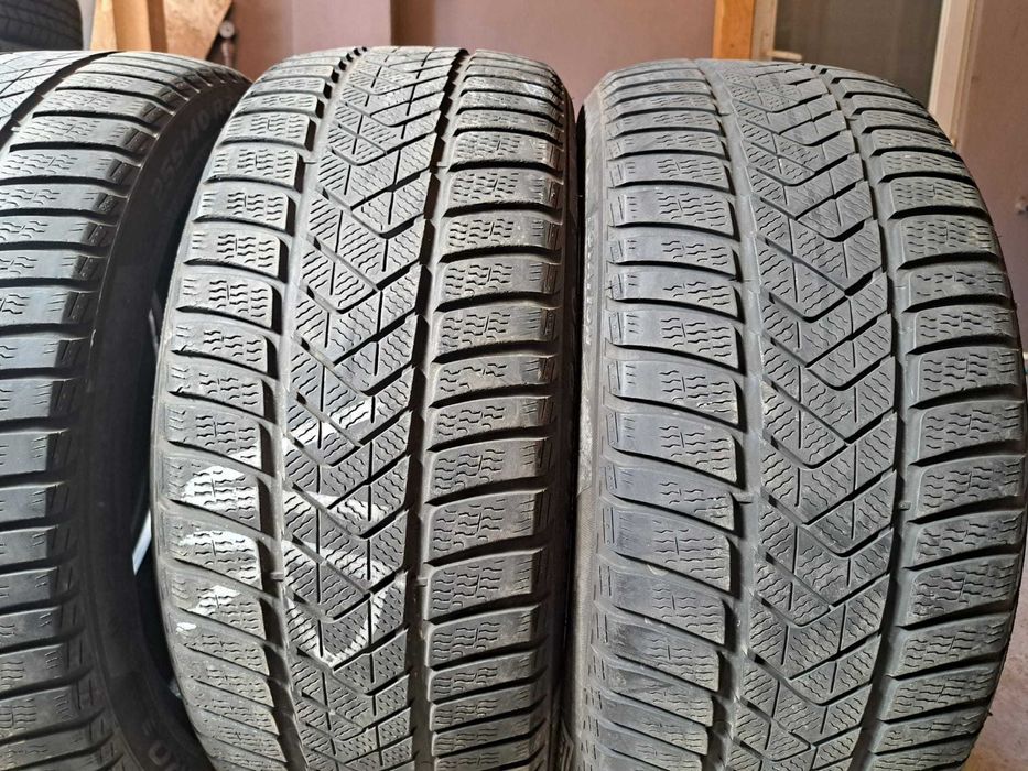 4 anvelope 255/40 R20 Pirelli