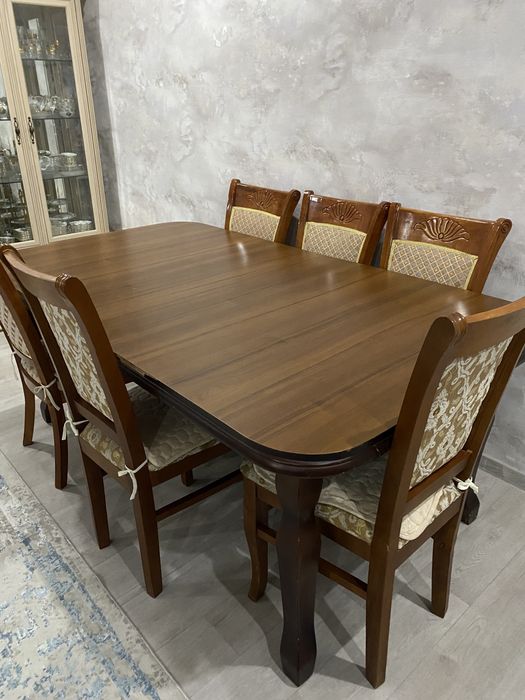 Продам стол для гостей