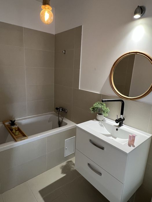 Apartament cu 2 camere, etaj 2
