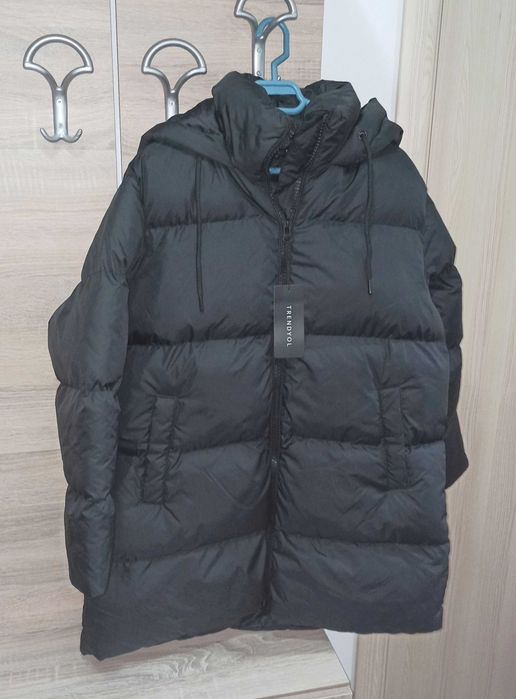 Geaca de iarna femei, marime M/38, negru, noua