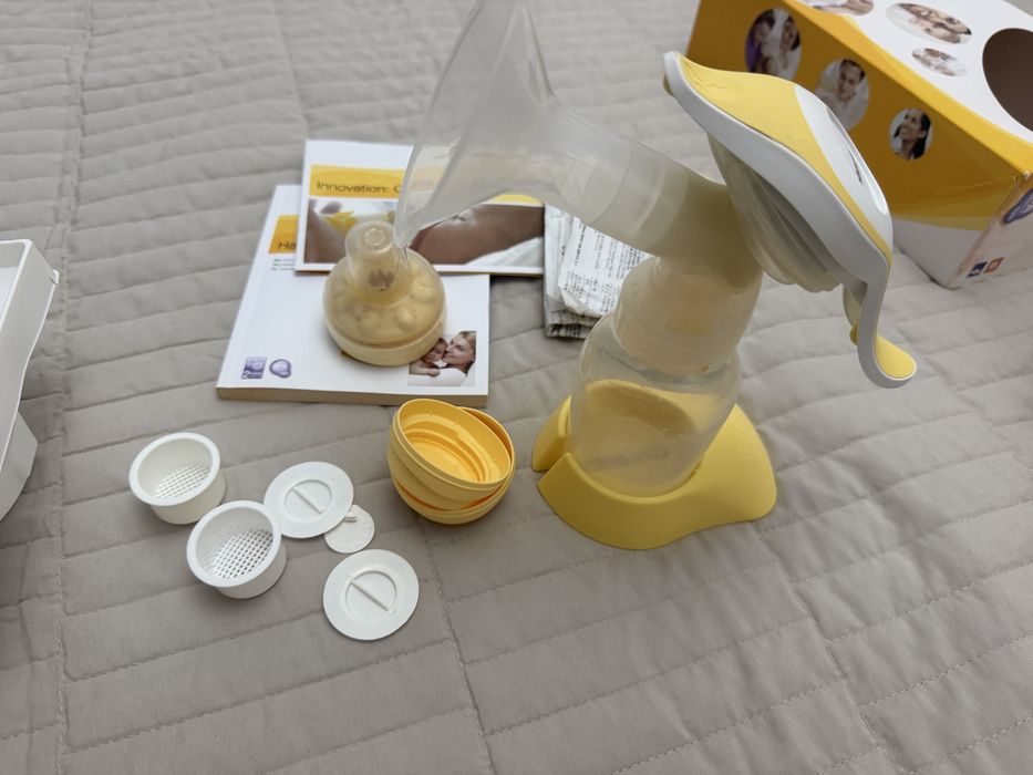 Молокоотсос Medela Harmony