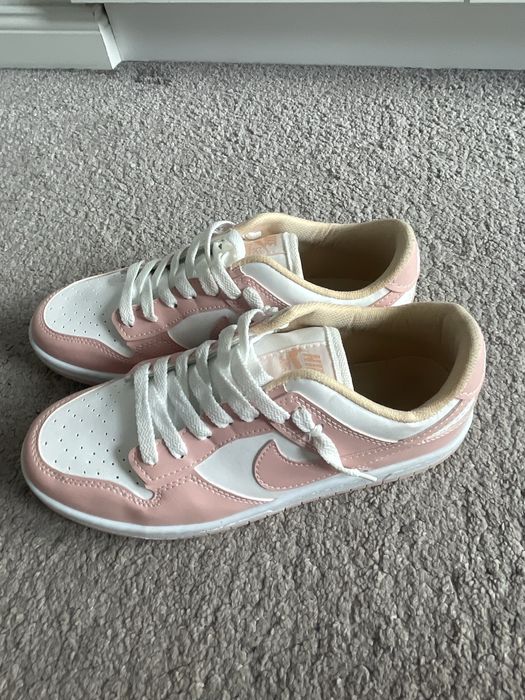 Nike dunk fete roz marimea 41