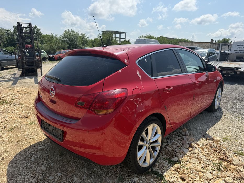 Opel Astra J 1.6 бензин 116 к.с. 2010 на части