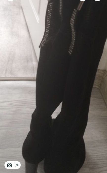 Продам замшевые ботфорты