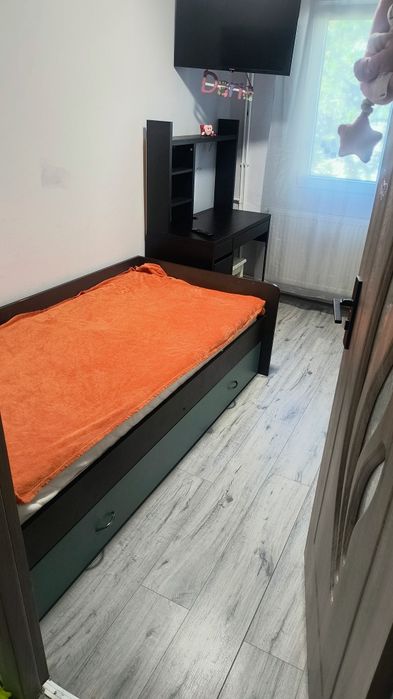 Inchiriez apartament 3 camere