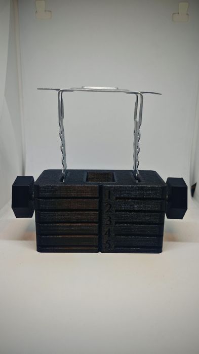 Стяга  за нивелиране и монтаж на профили на окачен таван