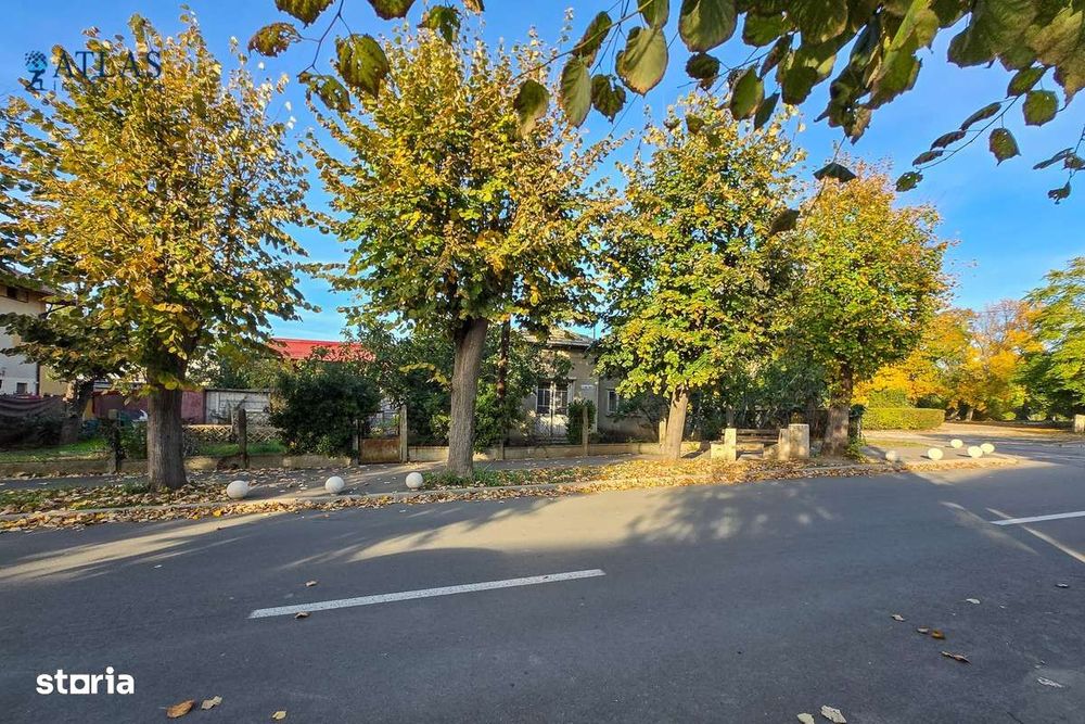 Casă Eforie Sud, ultracentral, 2 fronturi la stradă, 450 mp teren
