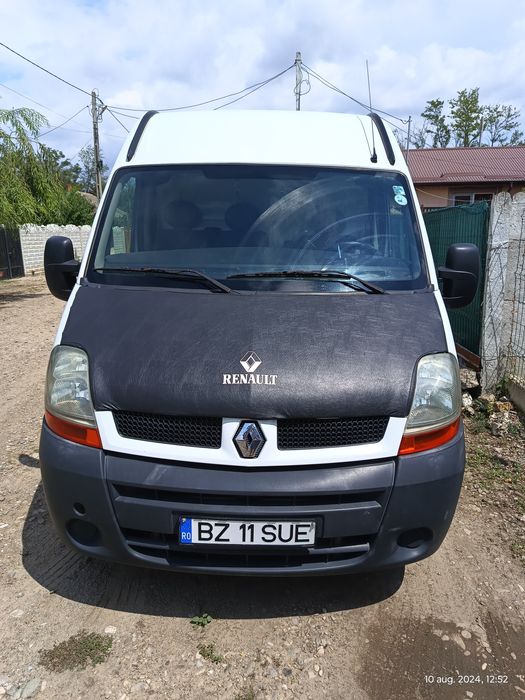 Vând Renault Master