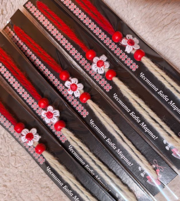 Продавам мартеници ръчно изработени