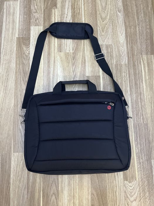 Geanta pentru laptop