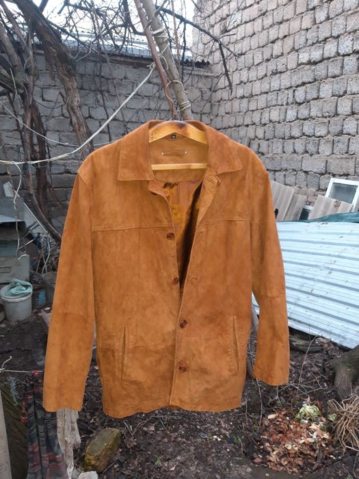 Замшевая мужская куртка