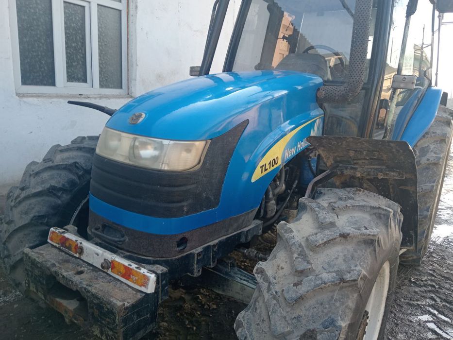 New Holland TL 100