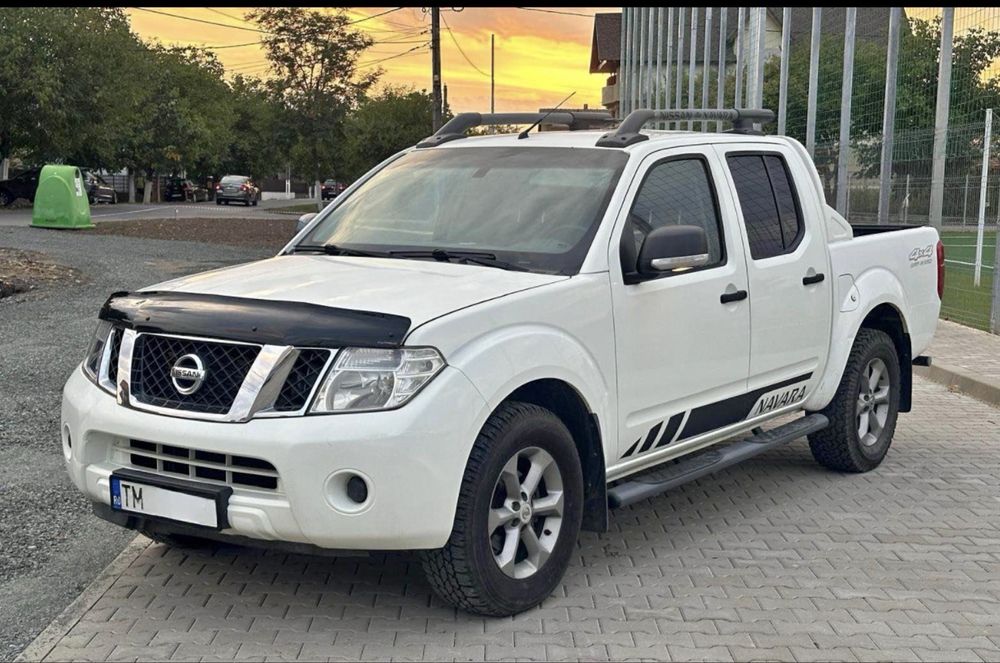 NISSAN Navara