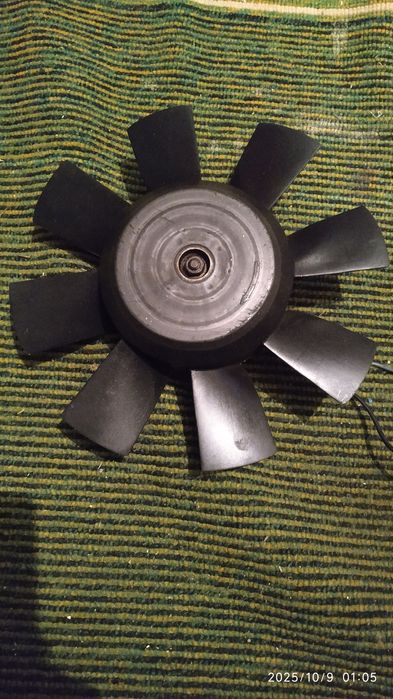 Продам вентилятор охлаждения радиатора