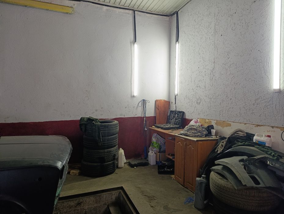 Сдаётся бокс,гараж СТО  1место