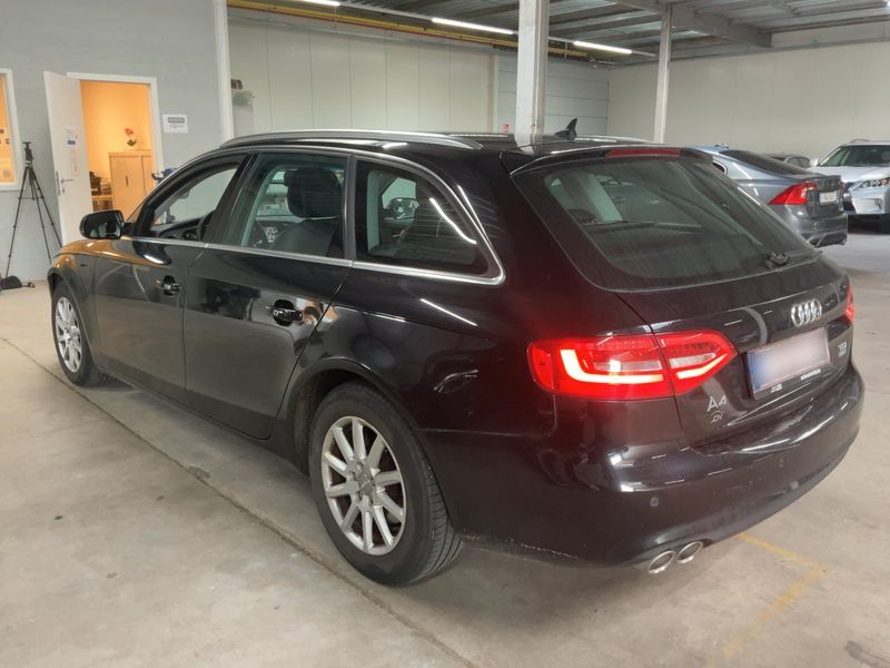 Audi A4 2.0 TDI ultra Attraction 2015
