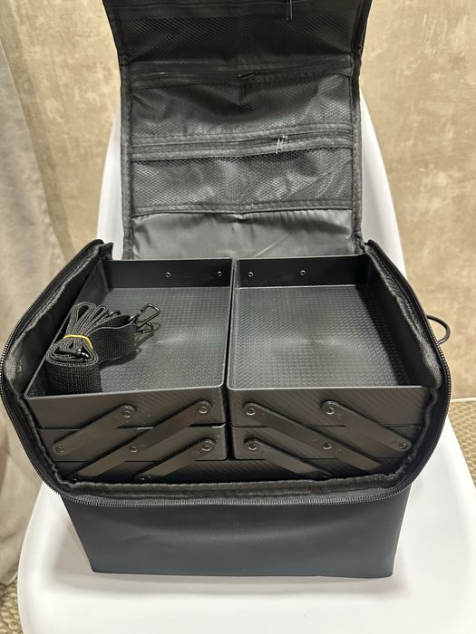 Бьюти кейс чемодан визажиста