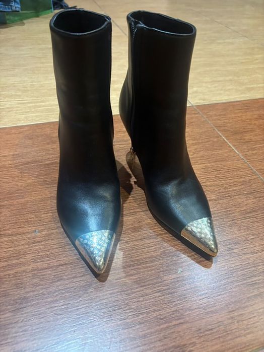 Обувки Guess 36-37