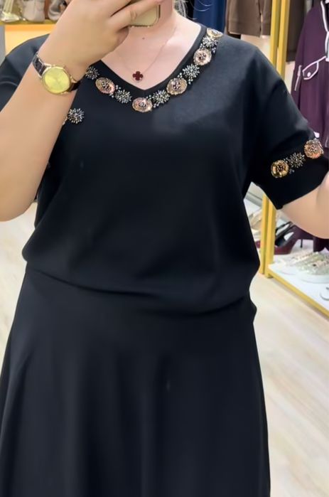 Продаю Кофточку нарядную