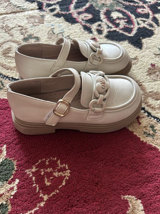 Детская обувь в хорошем состоянии