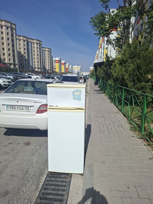 Холодильник бу сатылады