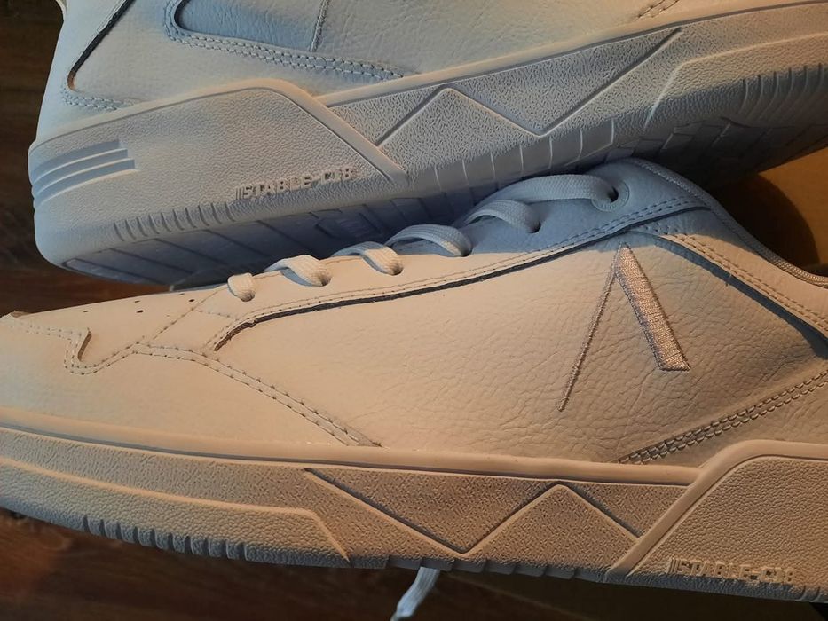 ARKK  нови кецове, размер 45