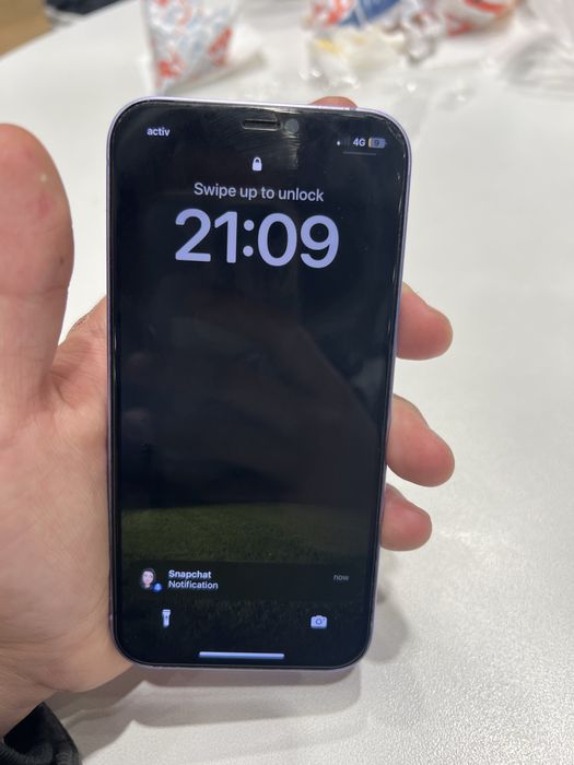 Продам 12 iphone