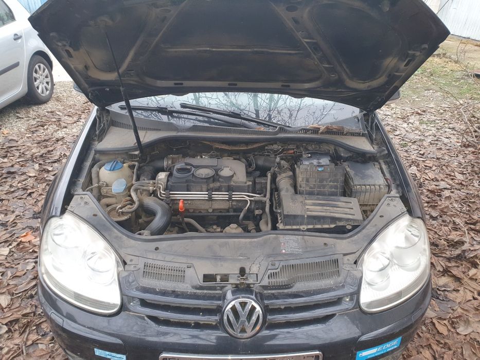 Dezmembrez Golf 5 1.9 si 1.4