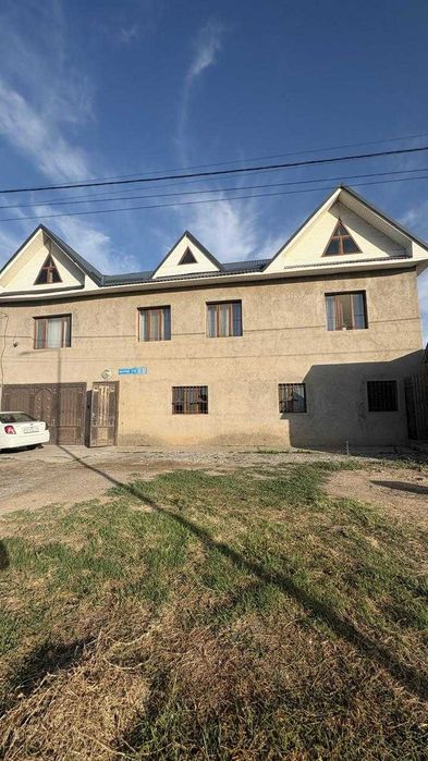 Дом в мкр Северо Запад 6 комнат 2 эатажа