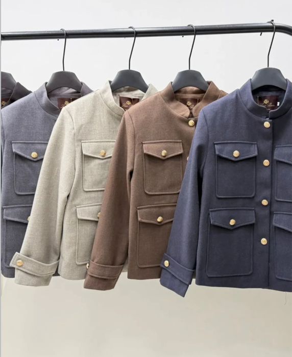 Продам новые пальто для весны