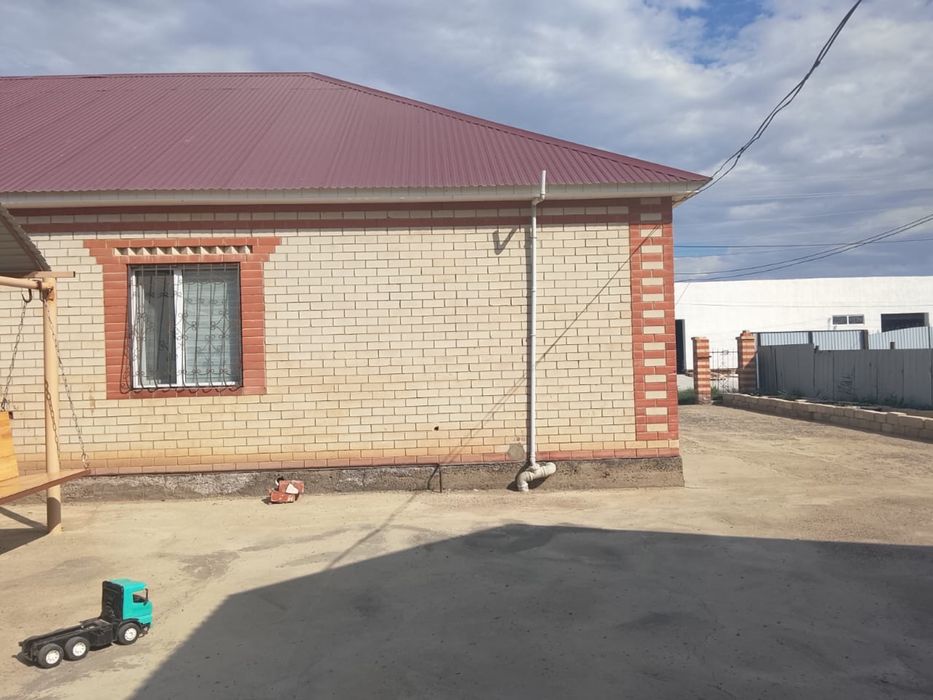 Силикатный Дом с магазином