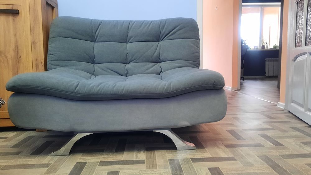 Продам диван кровать, мини диван