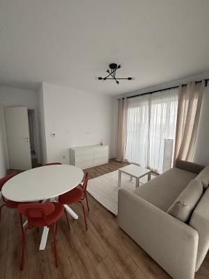 Inchiriez apartament 2 camere langa mall Coresi
