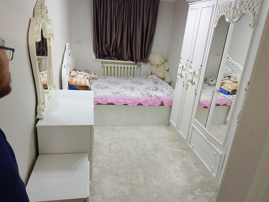 Спальный гарнитур