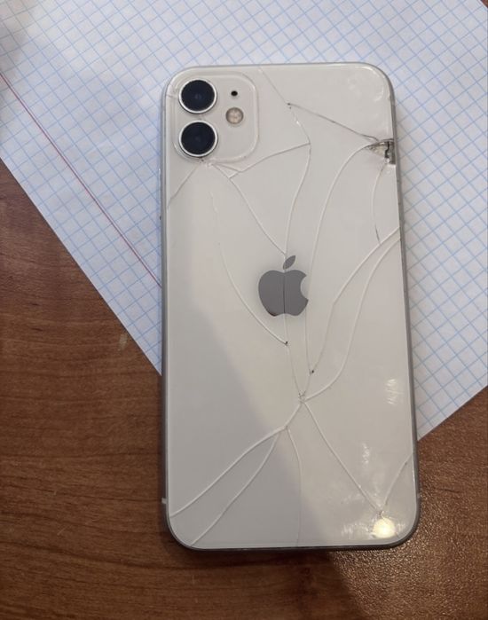 Айфон 11  128 гб