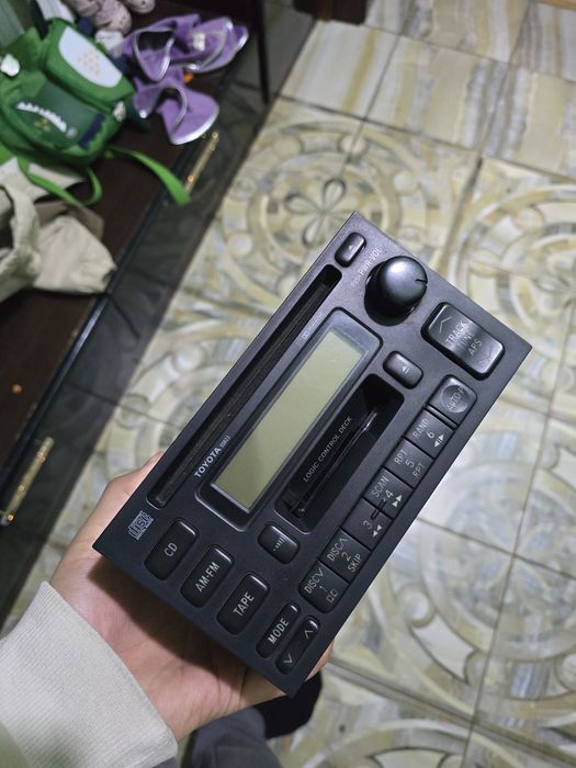 Штатная магнитола Toyota Ipsum